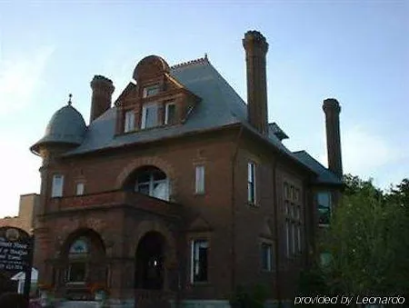 Bennett House Bed & Breakfast